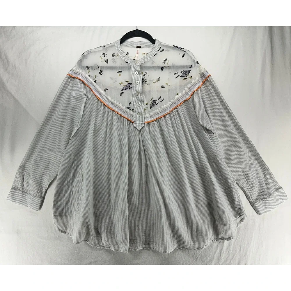 Free People Striped Floral Sheer Yoke Tunic Blouse Gray White Small FLAWED